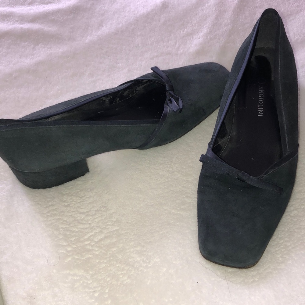 Navy blue suede size 10 women’s Enzo angiolini